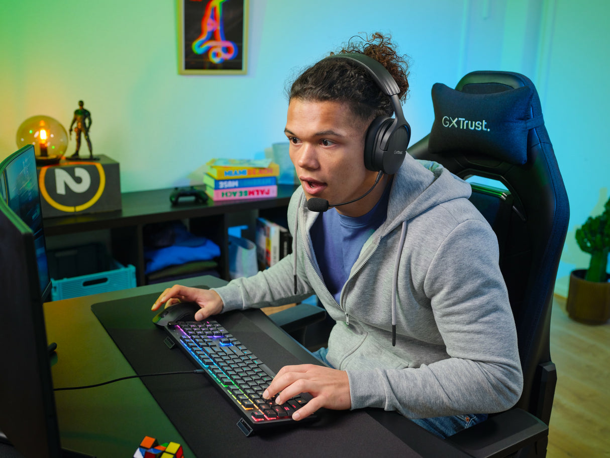 Trust GXT 866 Torix tastiera Gaming USB QWERTY Italiano Nero