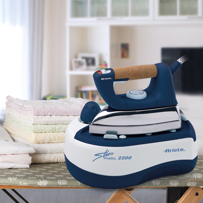 Ariete Stiromatic 2200 Ferro da Stiro a Caldaia White e Blue