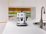 De’Longhi ICONA ECO311.W Macchina da Caffè Manuale Espresso e Cappuccino, Compatibile con Polvere o Cialde E.S.E., Spegnimento Automatico, Serbatoio Estraibile da 1.4L, Potenza 1100W, Bianco