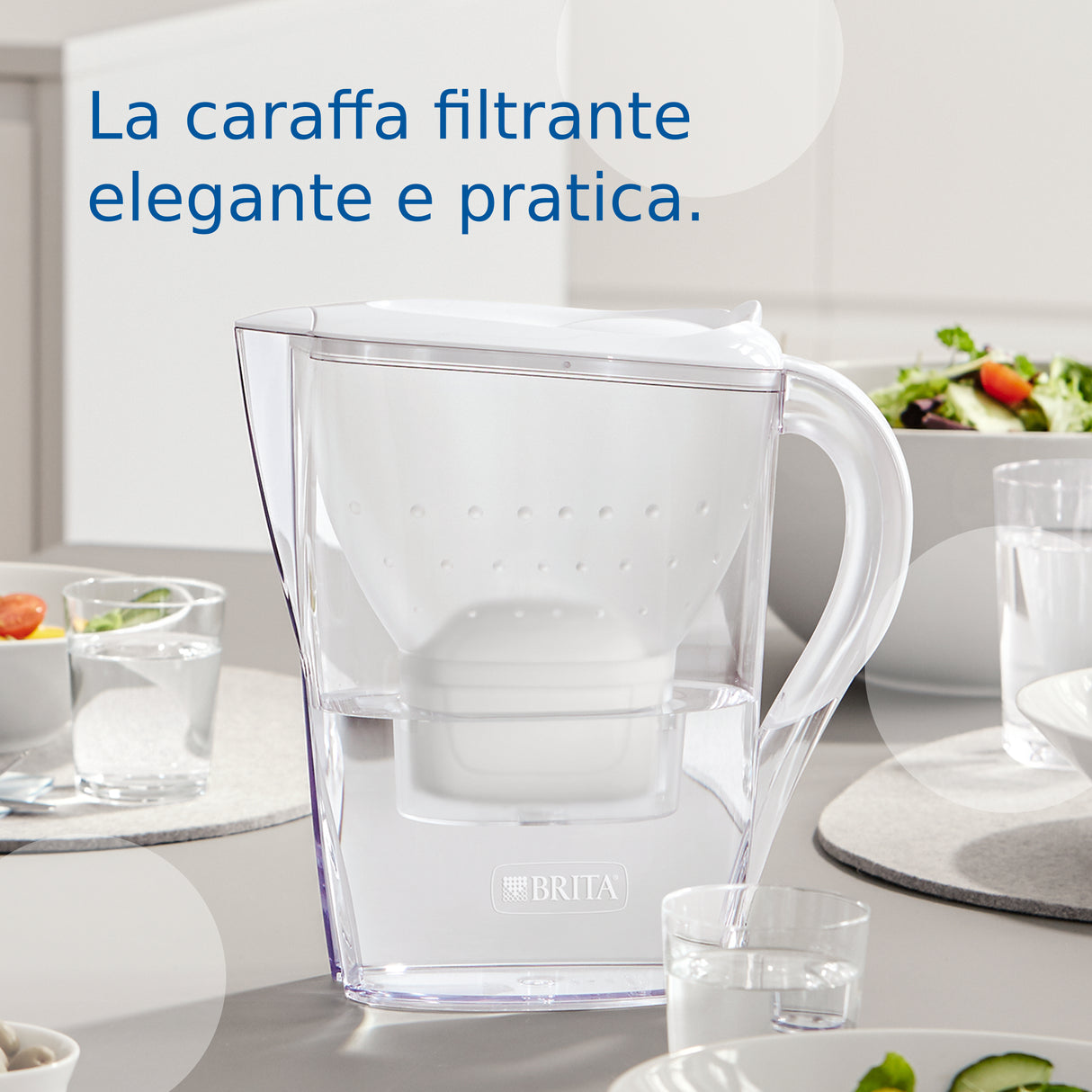 Brita Caraffa filtrante acqua Marella (2.4L) incl. 3 x filtri MAXTRA PRO All-in-1 che riduce cloro, calcare, PFAS e metalli - Eleganza e funzionalità