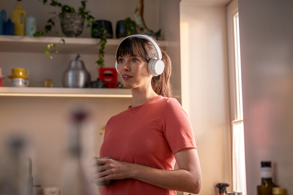 Philips Serie 4000 TAH4209WT/00 cuffia e auricolare Wireless A Padiglione Musica e Chiamate Bluetooth Bianco