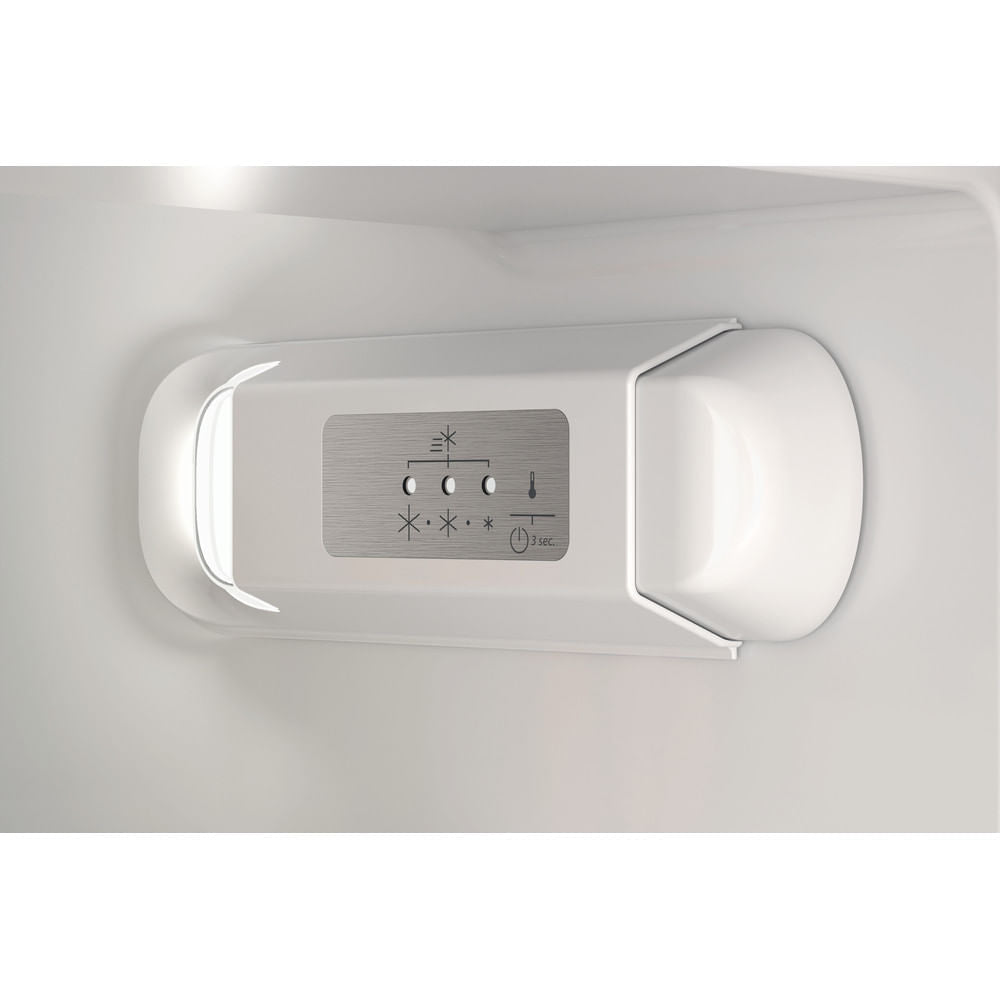 Hotpoint Ariston Frigorifero combinato ad incasso HAC18D011A1