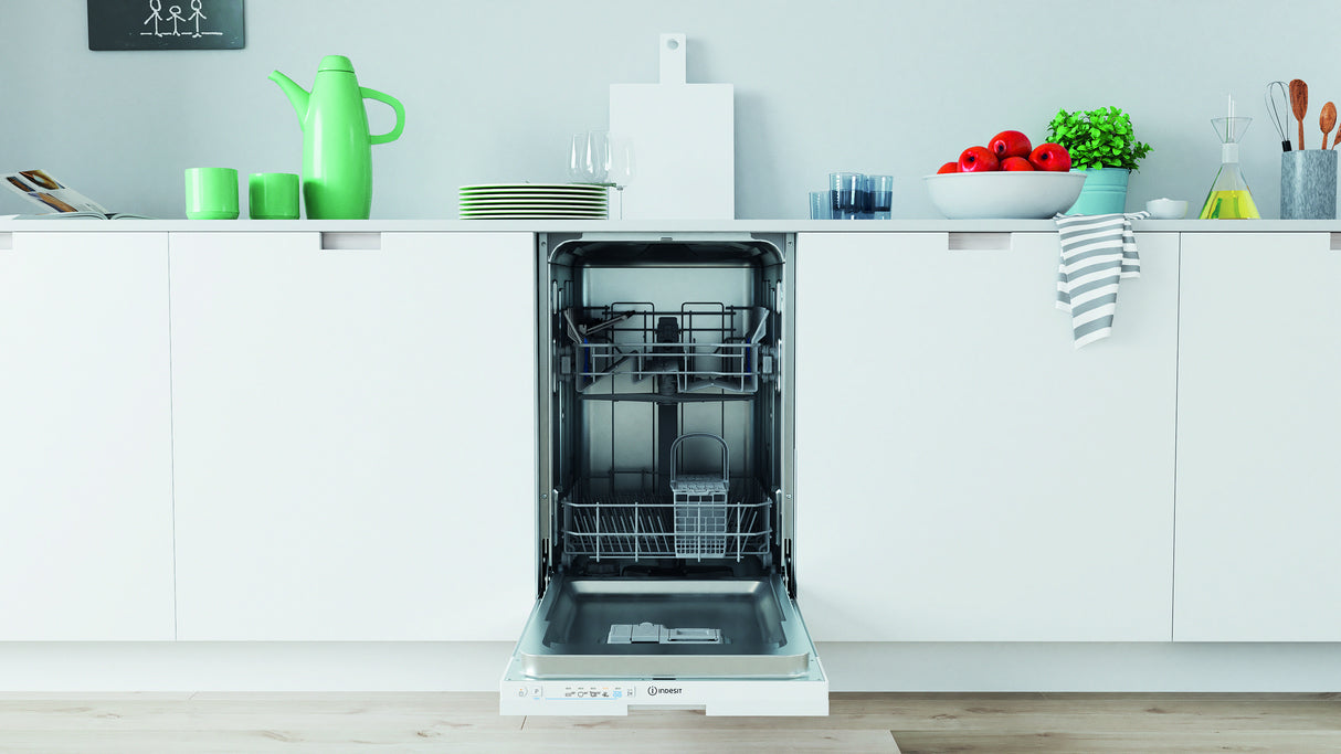 Indesit Lavastoviglie BI 45 cm classe E, 10 coperti, Push&Go, 46 dba