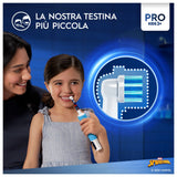 Oral-B Spazzolino Elettrico Ricaricabile Pro Kids con personaggi Marvel Spider-Man, 2 Testine, da 3 Anni In Su. 1 Spazzolino