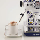 Ariete 1389 Macchina da caffè Capri, 850W, Capacità serbatoio 0,9L, Filtro ½ tazze, Vassoio raccogli goccia, Cappuccinatore