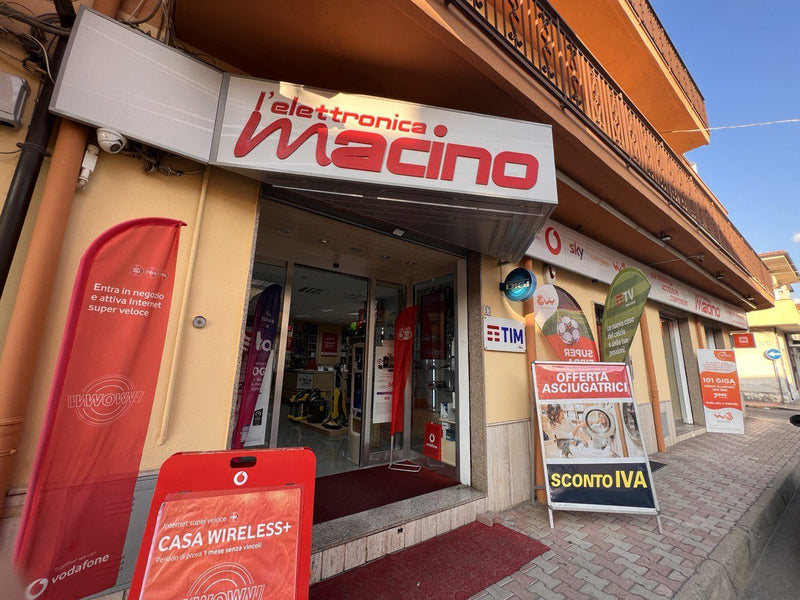 L'ingresso di Macino L'Elettronica in via Monfalcone 11/15, Gioia Tauro
